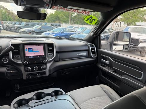 Used 2024 RAM 3500 Big Horn image 37