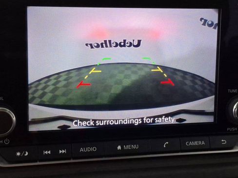 Used 2023 Nissan Rogue S image 20