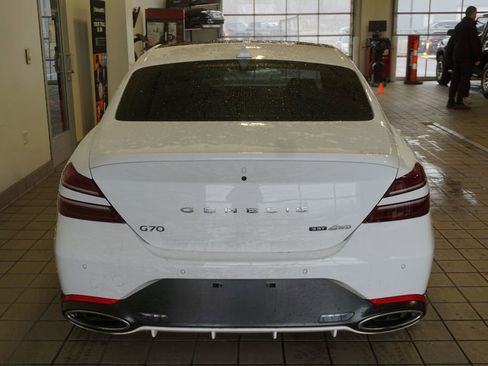 Used 2023 Genesis G70 3.3T w/ Sport Advanced Package image 18