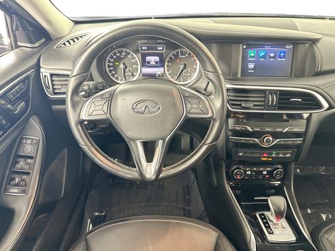 Used 2018 INFINITI QX30 Premium w/ Navigation Package AWD/4WD image 24