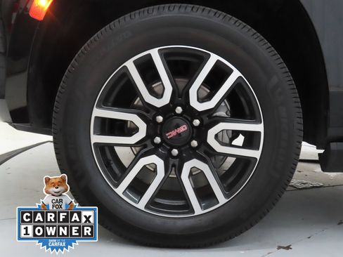 Used 2023 GMC Yukon XL AT4 w/ AT4 Premium Package AWD/4WD image 25