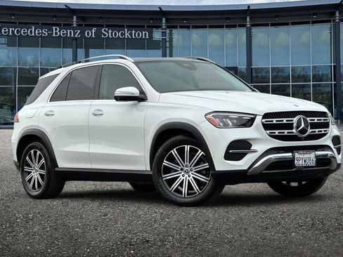 Used 2024 Mercedes-Benz GLE 350 4MATIC image 2