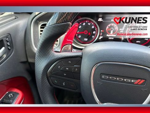Used 2017 Dodge Charger SXT w/ AWD Plus Group image 23