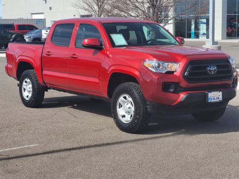 Used 2022 Toyota Tacoma SR image 3