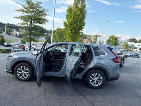 Used 2024 Honda CR-V LX image 17