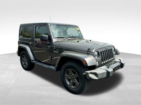 Used 2016 Jeep Wrangler Sport image 11