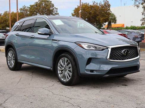 Used 2023 INFINITI QX50 Luxe FWD image 2