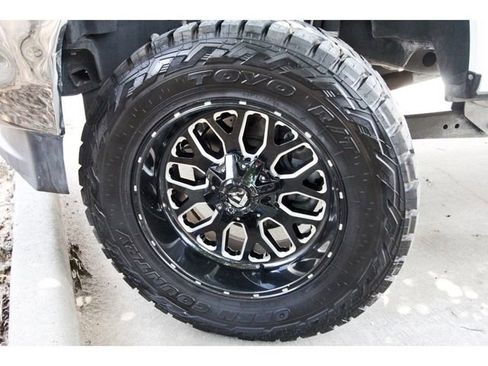 Used 2019 Ford F250 Lariat w/ Lariat Ultimate Package AWD/4WD image 29