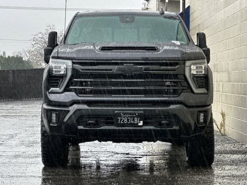 Certified 2024 Chevrolet Silverado 3500 LTZ w/ LTZ Premium Package image 9