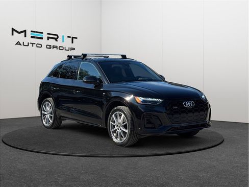 Used 2022 Audi Q5 e Prestige w/ Prestige Package AWD/4WD image 1