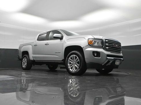 Used 2018 GMC Canyon SLT w/ Driver Alert Package AWD/4WD image 18