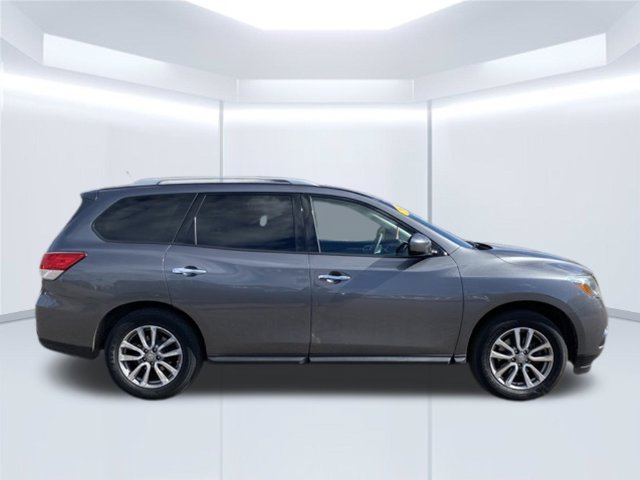 Used 2015 Nissan Pathfinder 4WD image 4