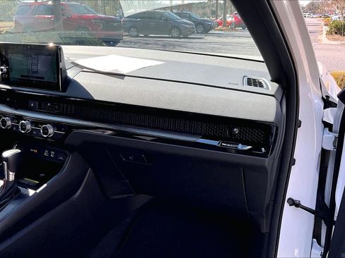 Used 2023 Honda CR-V Sport Touring image 19