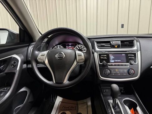 Used 2016 Nissan Altima 2.5 S w/ Power Driver Seat Package FWD image 29