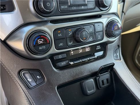 Used 2017 Chevrolet Tahoe LT AWD/4WD image 42