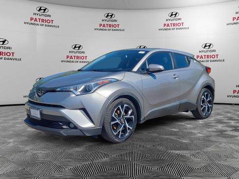 Used 2018 Toyota C-HR XLE FWD image 7