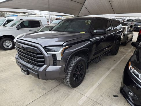 Used 2024 Toyota Tundra SR5 image 2