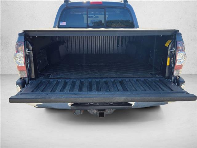 Used 2011 Toyota Tacoma 4x4 Double Cab w/ SR5 Pkg #2 image 6