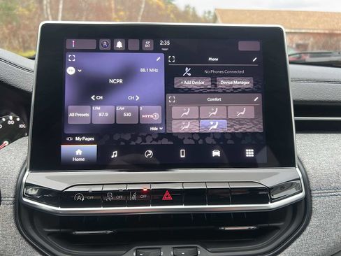 Used 2022 Jeep Compass Latitude image 15