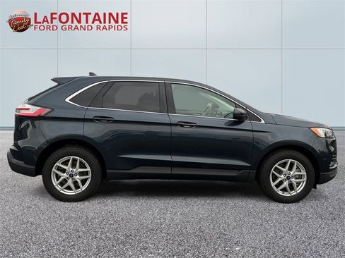 Used 2022 Ford Edge SEL w/ Convenience Package image 8