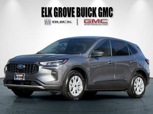 Used 2025 Ford Escape Active FWD image 8