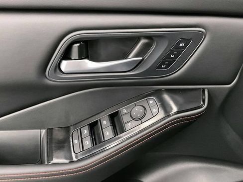 New 2026 Nissan Rogue SV AWD/4WD image 30