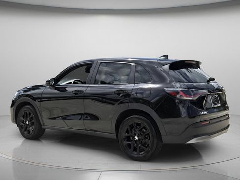 Used 2025 Honda HR-V Sport image 8