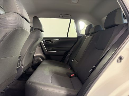 Used 2025 Toyota RAV4 LE AWD/4WD image 7