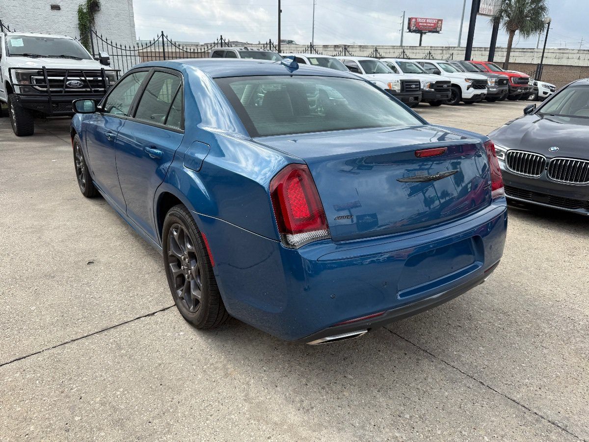 Used 2021 Chrysler 300 Touring L AWD/4WD image 6
