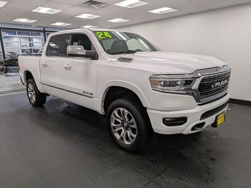 Used 2024 RAM 1500 Limited w/ Body Color Bumper Group image 3