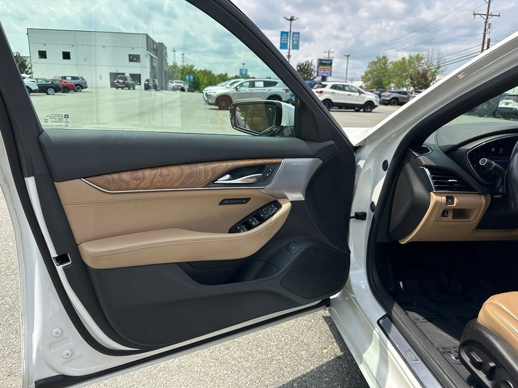 Used 2020 Cadillac CT5 Premium Luxury RWD image 14
