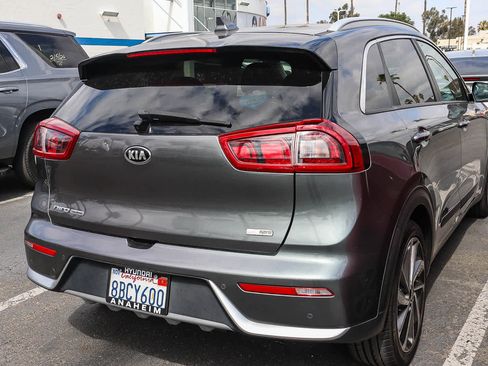 Used 2017 Kia Niro Touring w/ Advanced Technology Package image 6