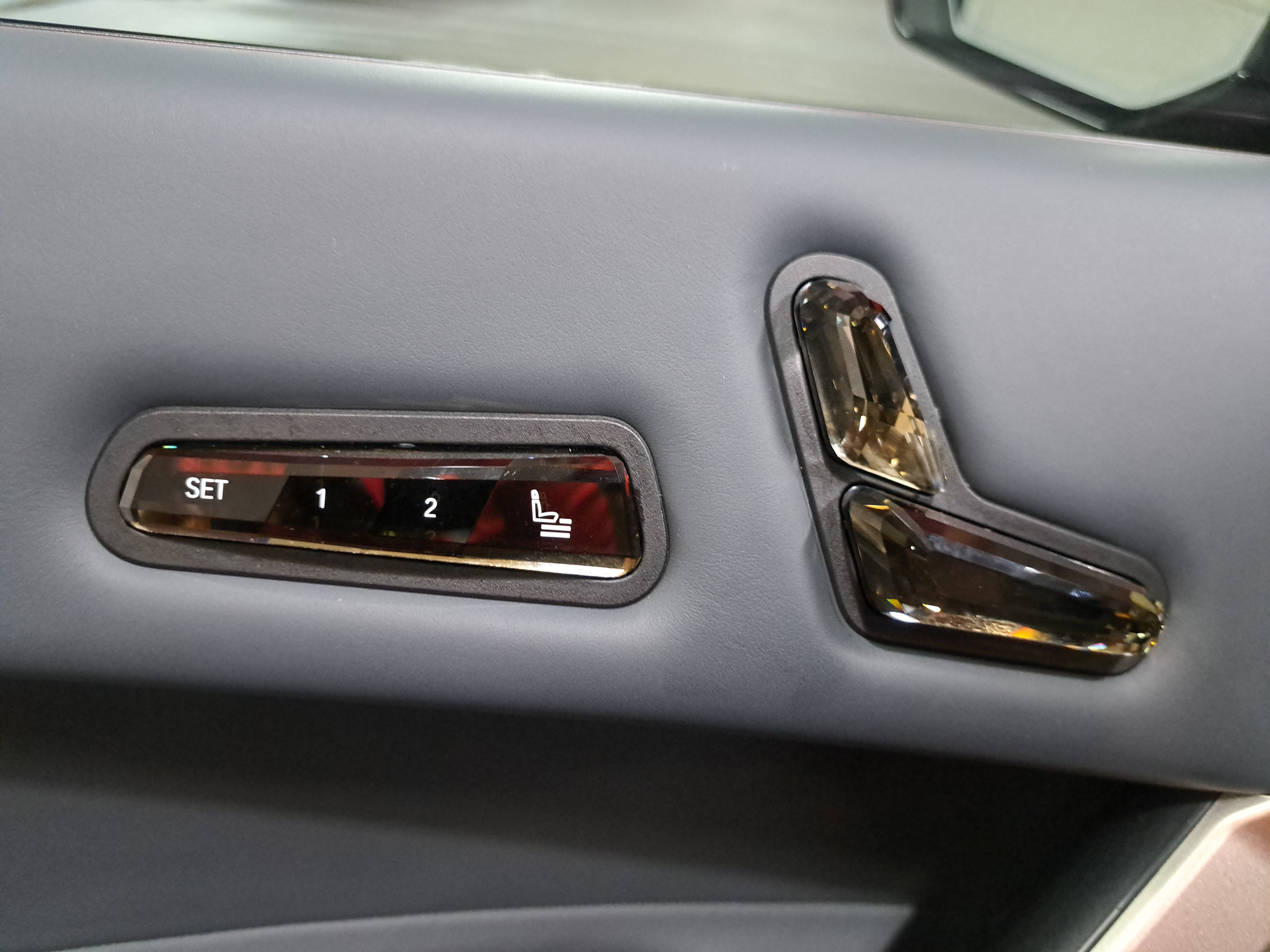 Certified 2023 BMW iX M60 AWD/4WD image 31