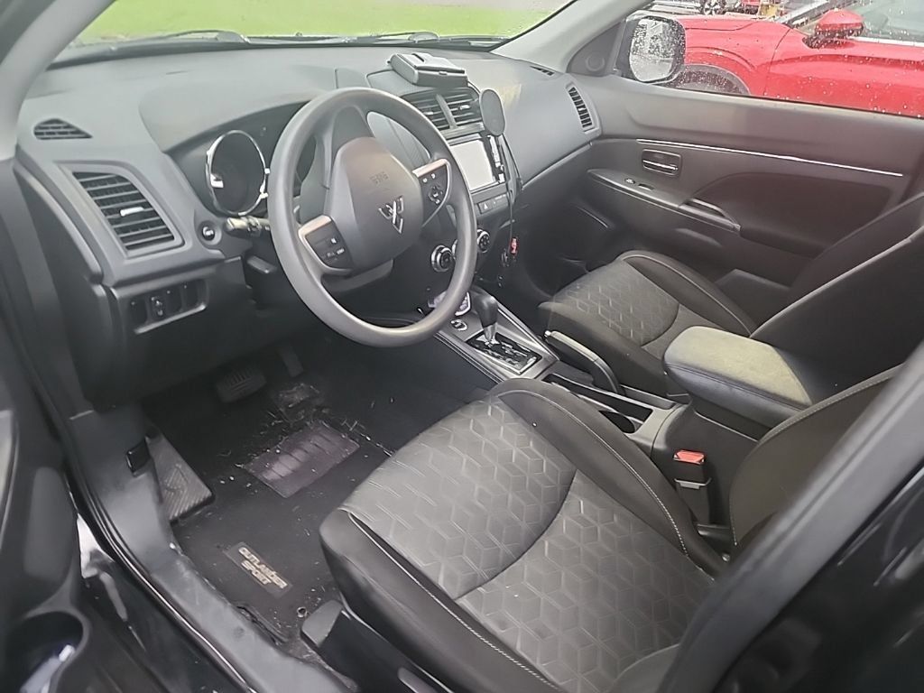 Used 2022 Mitsubishi Outlander Sport AWD image 5