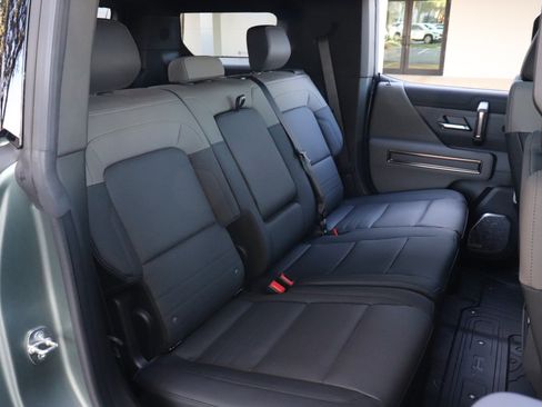 Used 2024 GMC Hummer EV 3X AWD/4WD image 34
