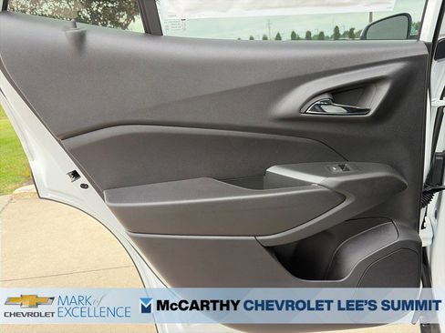 New 2026 Chevrolet Trax LS w/ LS Convenience Package FWD image 38