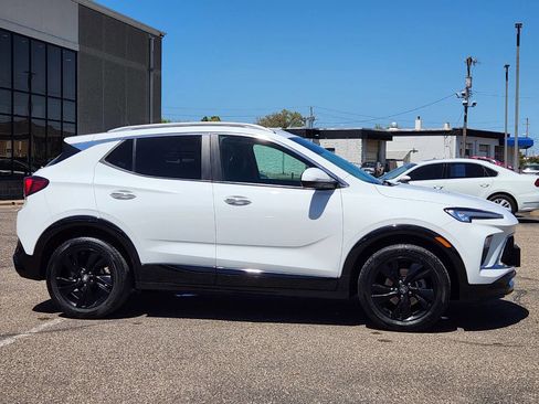Used 2024 Buick Encore GX Sport Touring w/ Comfort Package FWD image 11