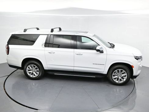 Used 2024 Chevrolet Suburban Premier w/ Premium Package AWD/4WD image 38