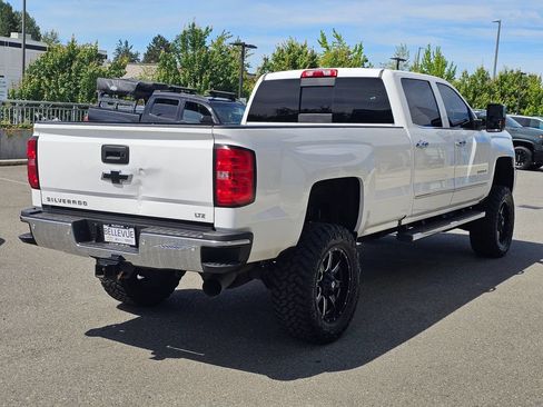 Used 2017 Chevrolet Silverado 3500 LTZ w/ Duramax Plus Package AWD/4WD image 5