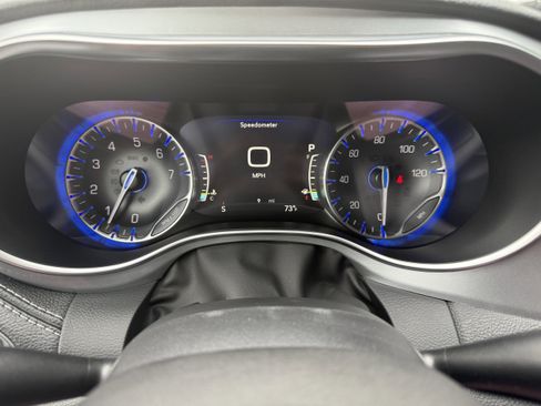 New 2026 Chrysler Pacifica Limited w/ S Appearance Package FWD image 11