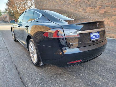 Used 2018 Tesla Model S 75D image 4