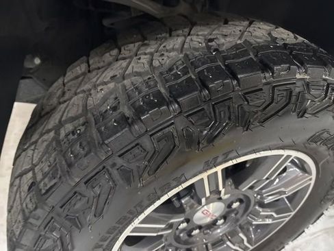 Certified 2025 GMC Sierra 1500 AT4 AWD/4WD image 42