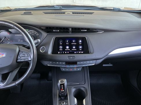 Used 2019 Cadillac XT4 Premium Luxury w/ Cold Weather Package image 9