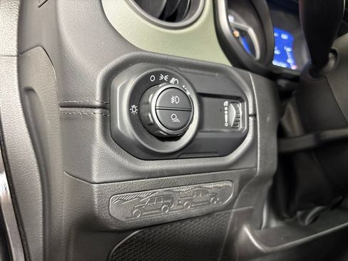 Used 2024 Jeep Gladiator Mojave w/ Convenience Group AWD/4WD image 25