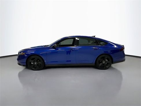 Used 2024 Honda Accord Sport image 3