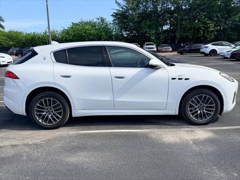 Used 2024 Maserati Grecale GT AWD/4WD image 9