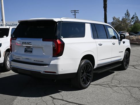 New 2026 GMC Yukon XL Elevation w/ Elevation Premium Package image 5