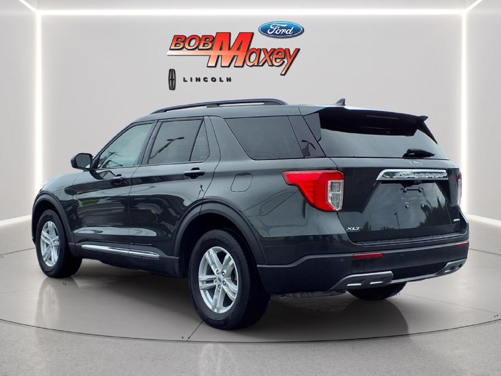 Used 2023 Ford Explorer XLT w/ Equipment Group 202A AWD/4WD image 7