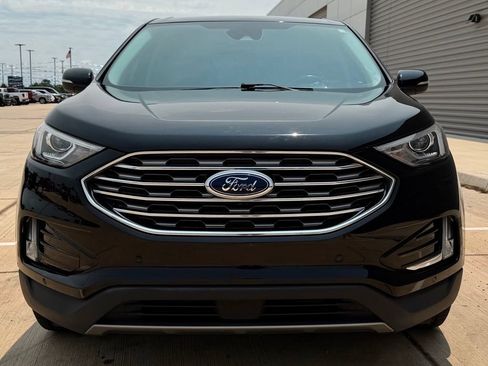 Used 2021 Ford Edge Titanium w/ Cargo Accessory Package FWD image 4