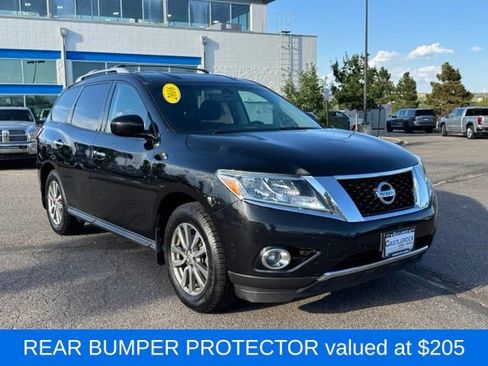 Used 2016 Nissan Pathfinder SV w/ SV Cold Weather Package AWD/4WD image 9